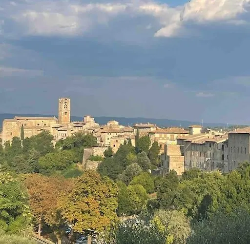 Palazzo Luparelli Boutique Apartment Colle Val D'Elsa