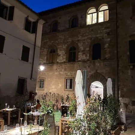 Apartment Palazzo Luparelli Boutique Colle Val D'Elsa